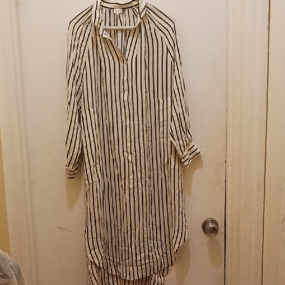 KULE Dresses & Skirts - KULE Black and White Striped Shirt Dress